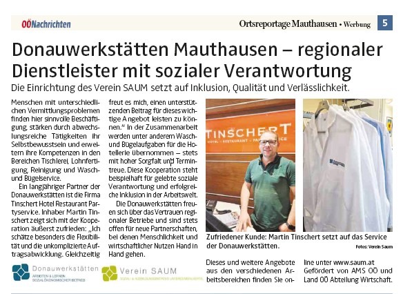 Collage aus drei Fotos: Links oben rollt eine Person Teig aus, links unten werden Kekse auf ein Blech gelegt, rechts stehen zwei Frauen in einer Werkstatt zwischen Maschinen und Holzkisten.